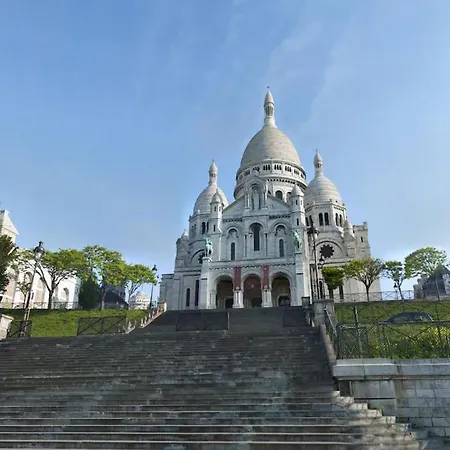 Le Feutrier - Au Pied Du Sacré Coeur